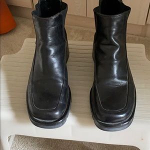 Joan & David Chelsea Boots Black Size 5.5
